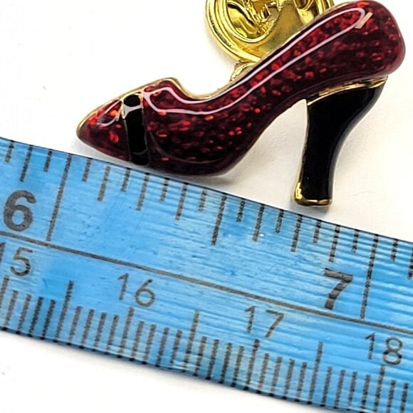 Mini Red Shoe Brooch - Picture 4 of 8